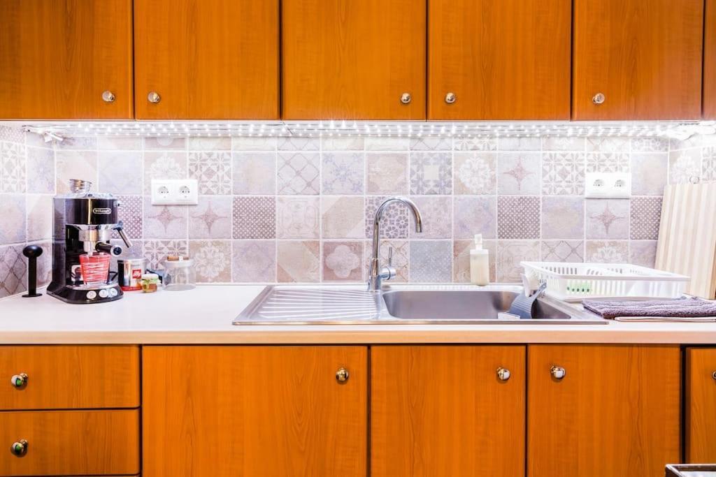 הרקליון Renovated, Open And Functional Old City House מראה חיצוני תמונה